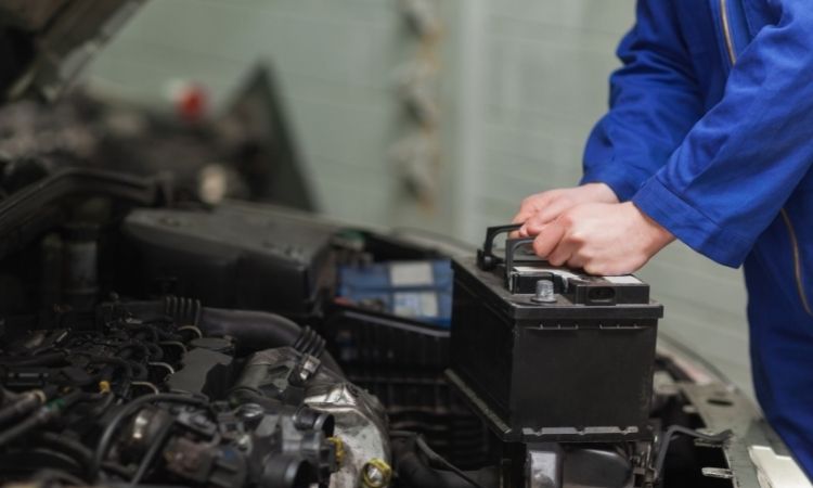 Cleaning Car Battery Terminals with Vinegar