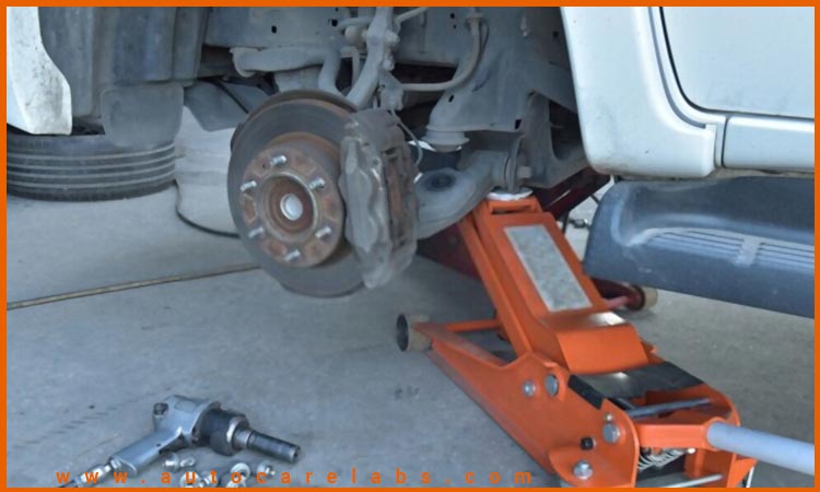 How to lower an electric jack